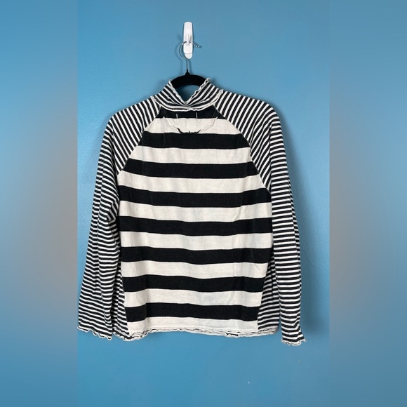 WE THE FREE PUNK PLAYFUL STRIPE TEE SIZE MEDIUM - Picture 5 of 7